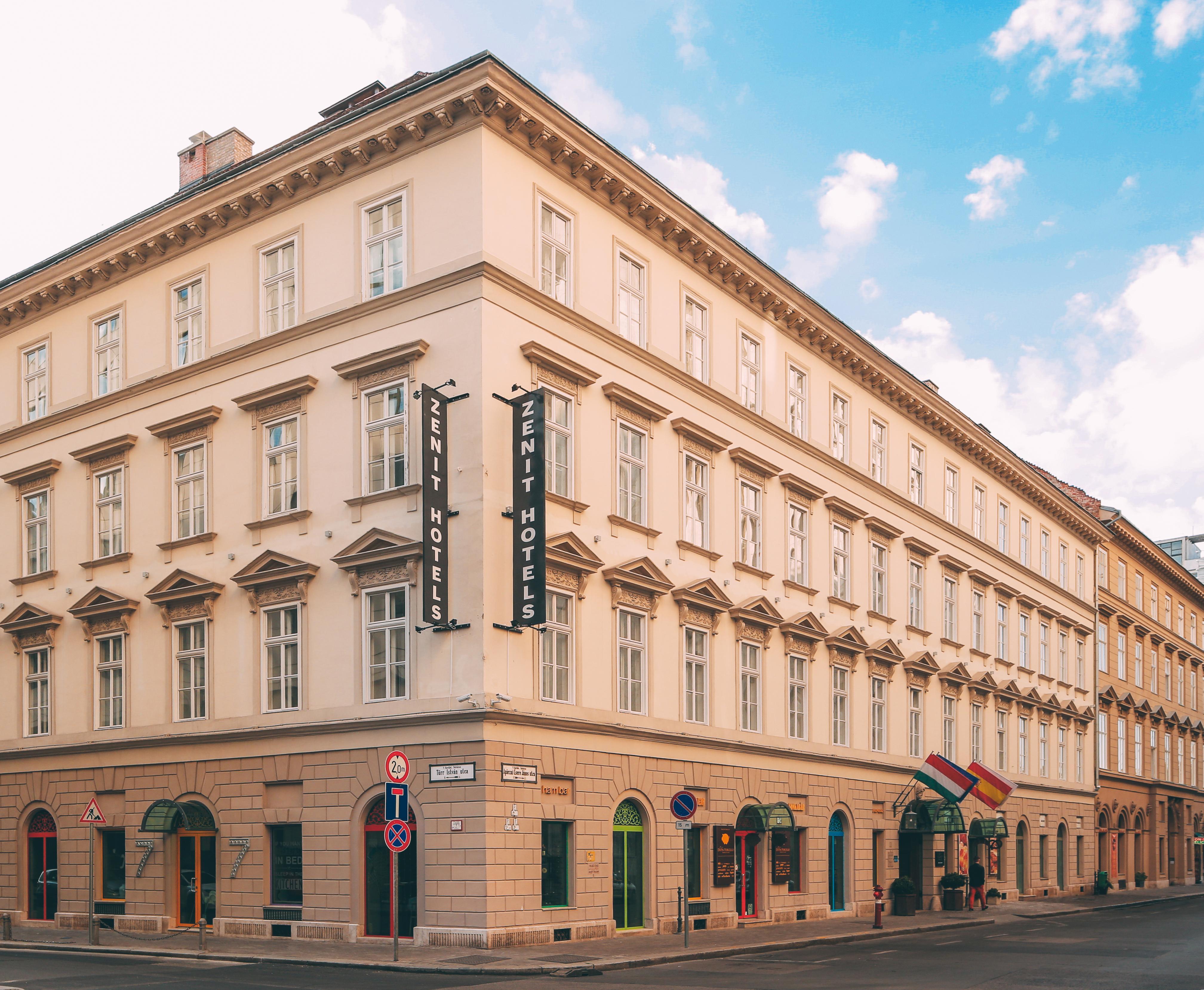 Hotel Zenit Budapest Palace Будапешт, Венгрия — бронируйте Отели, цены в  2024 году